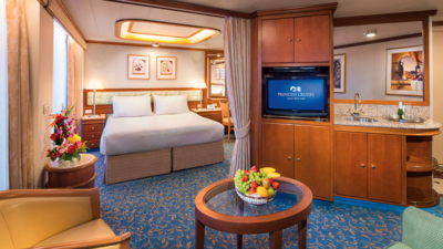Princess Cruises Caribbean Princess Suite.png